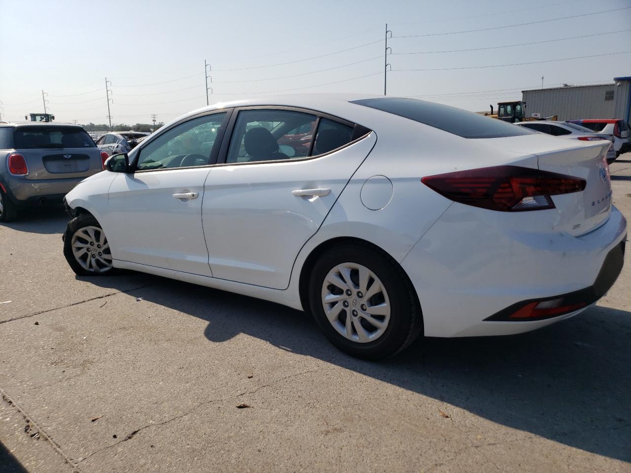 2020 Hyundai Elantra - Image 2