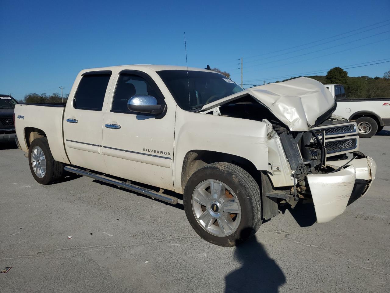 2013 Chevrolet Silverado - Image 4