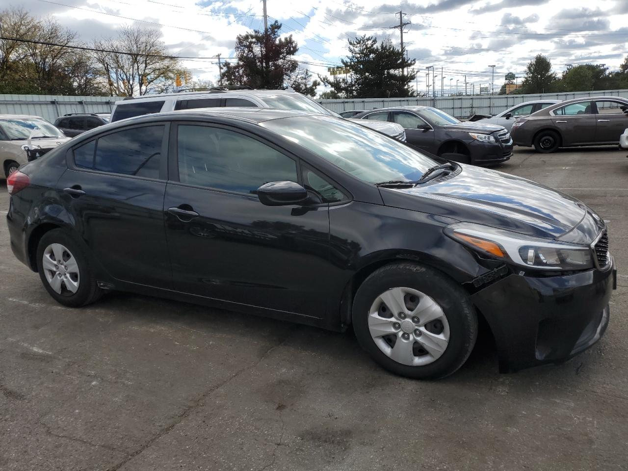 2017 Kia Forte - Image 4