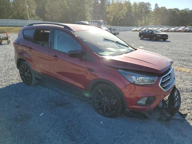  FORD ESCAPE 2019 Червоний