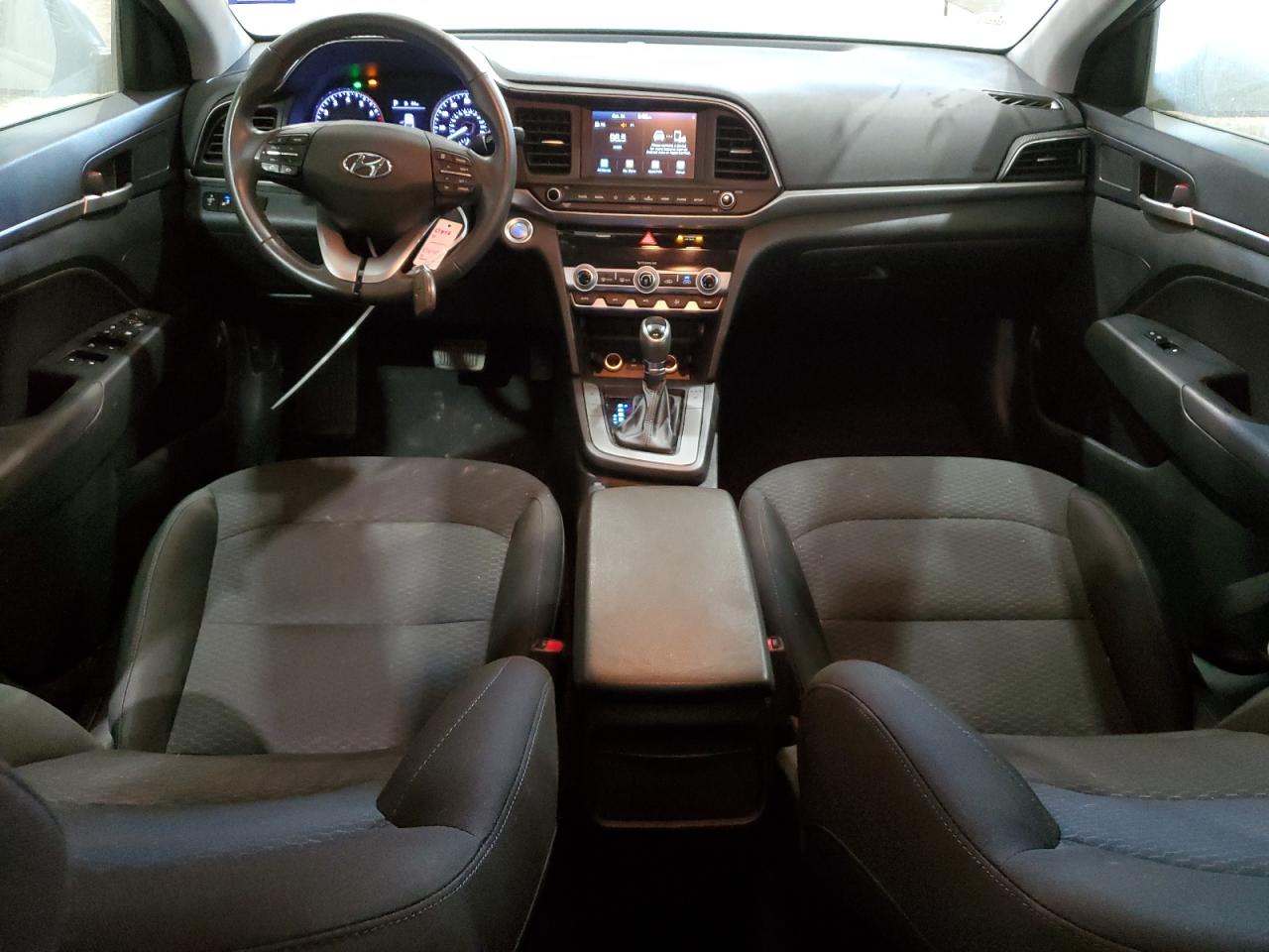 2020 Hyundai Elantra - Image 8