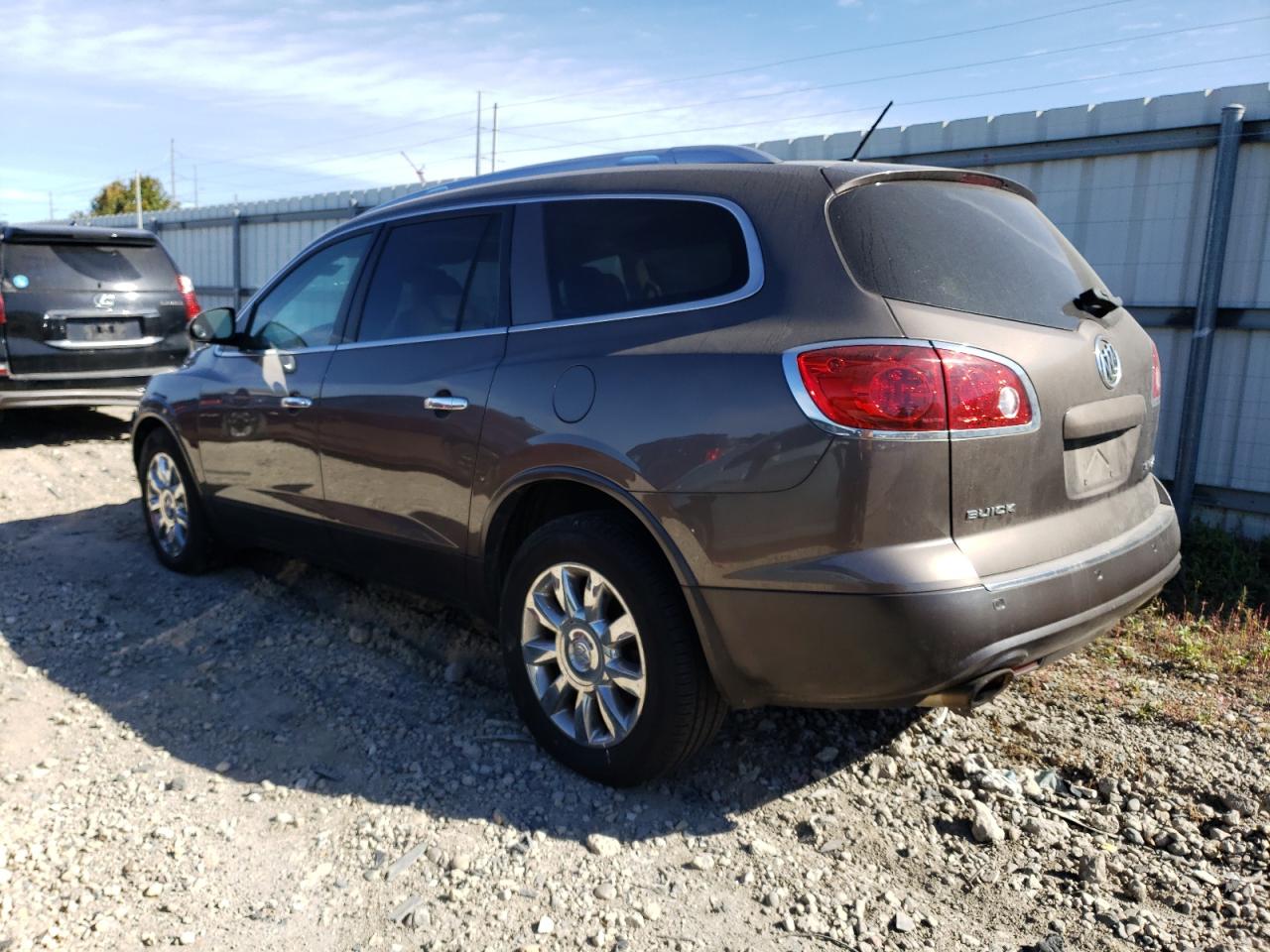 2010 Buick Enclave - Image 2