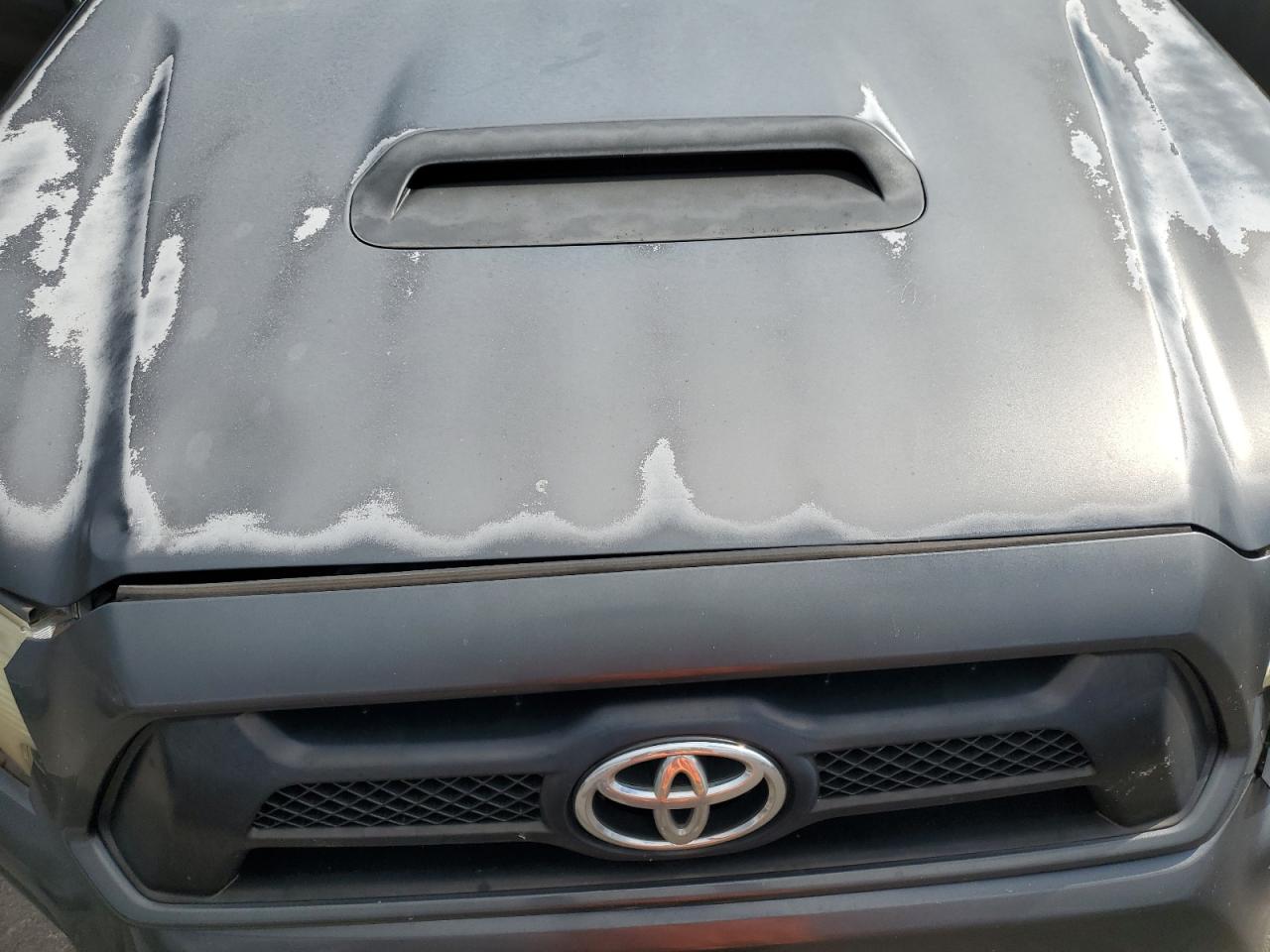 2014 Toyota Tacoma - Image 12