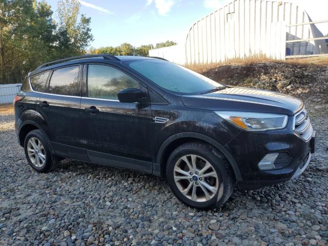  FORD ESCAPE 2018 Czarny