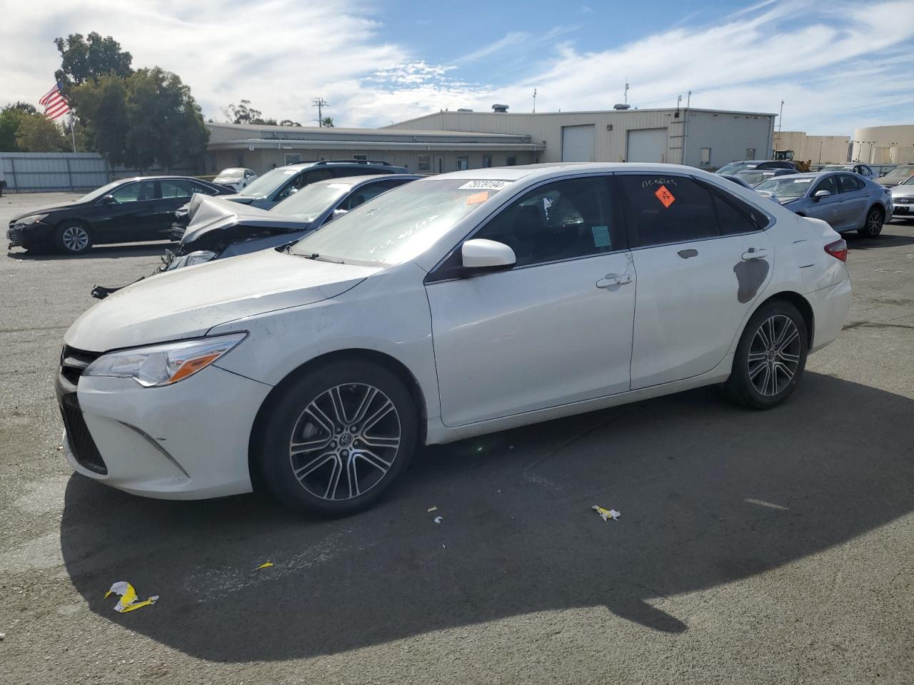 4T1BF1FK4GU144736 2016 TOYOTA CAMRY - Image 1