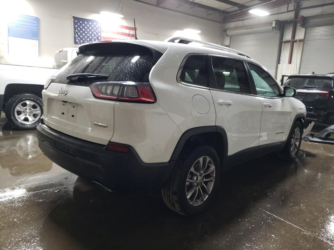 2019 Jeep Grand Cherokee - Image 3
