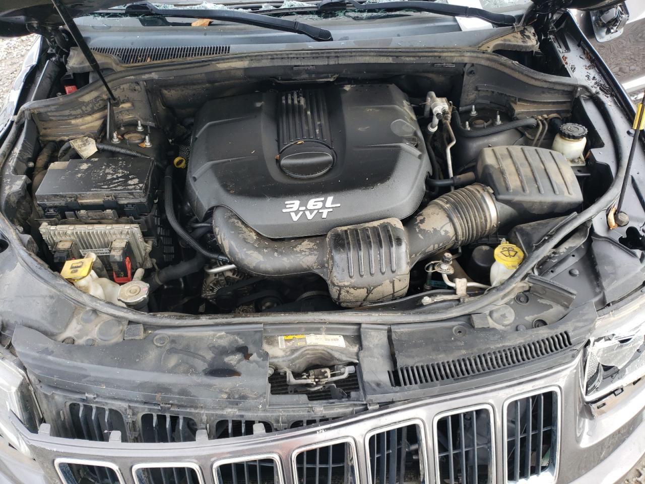 2014 Jeep Grand Cherokee - Image 13