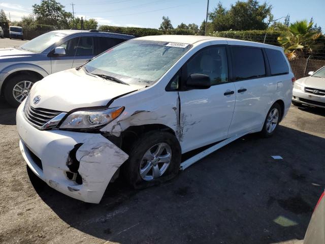 2013 Toyota Sienna 