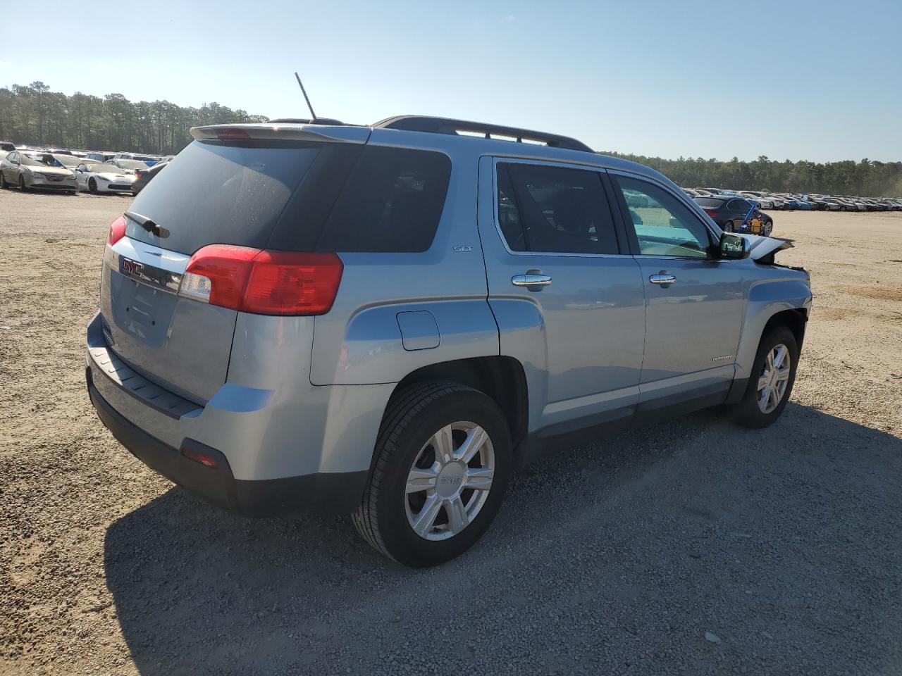 2015 GMC Terrain - Image 3