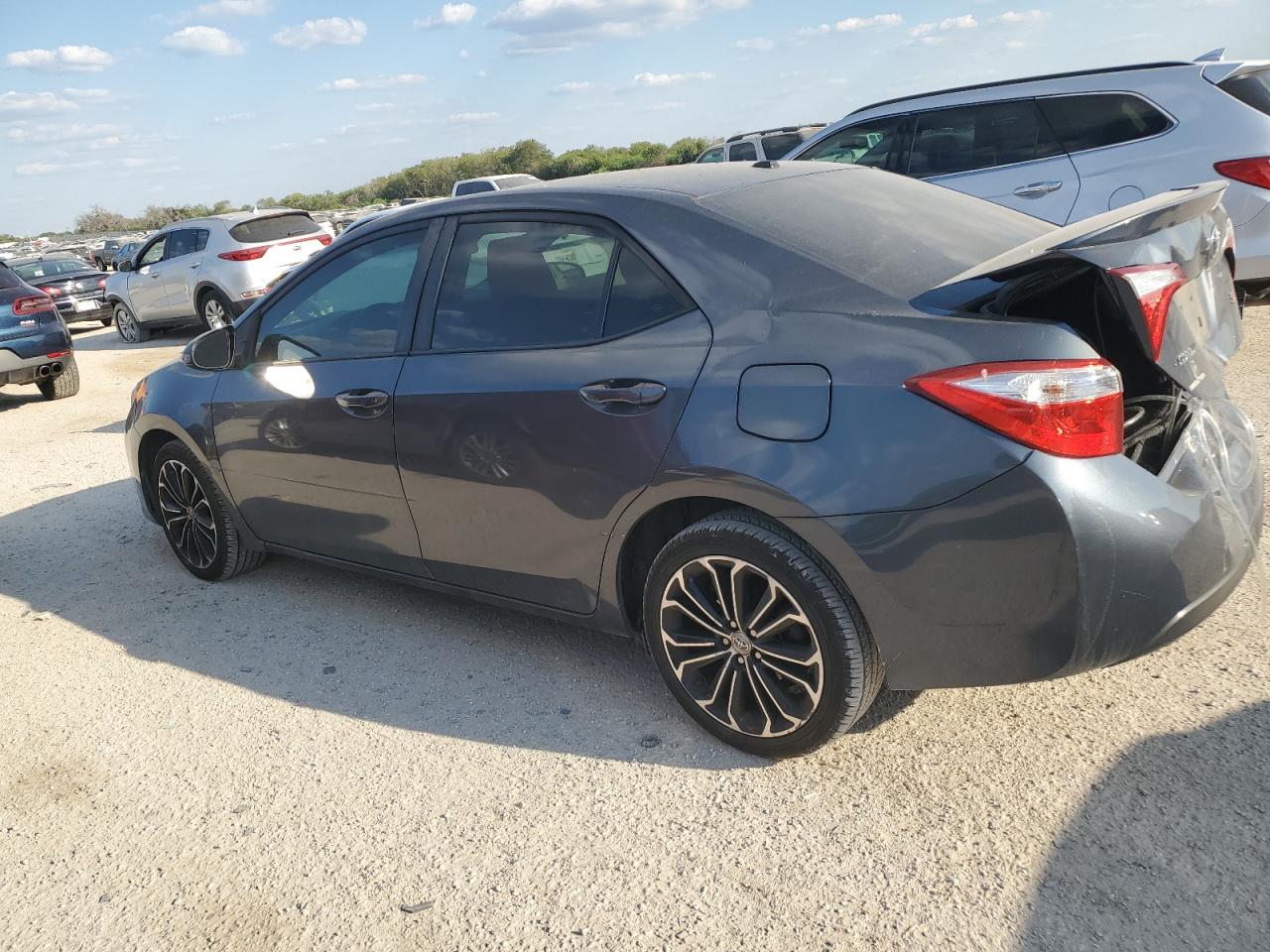 2016 Toyota Corolla - Image 2