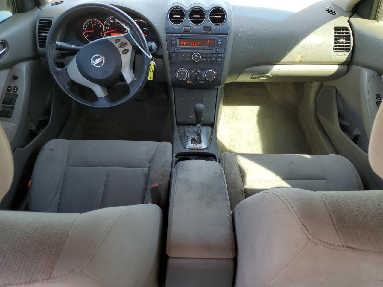 2011 Nissan Altima - Image 8