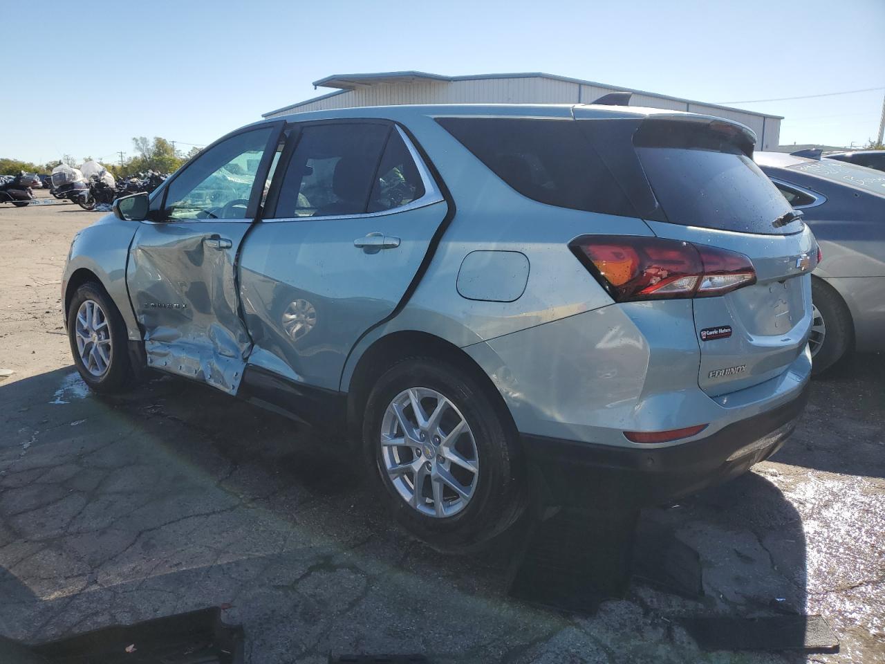 2022 Chevrolet Equinox - Image 2
