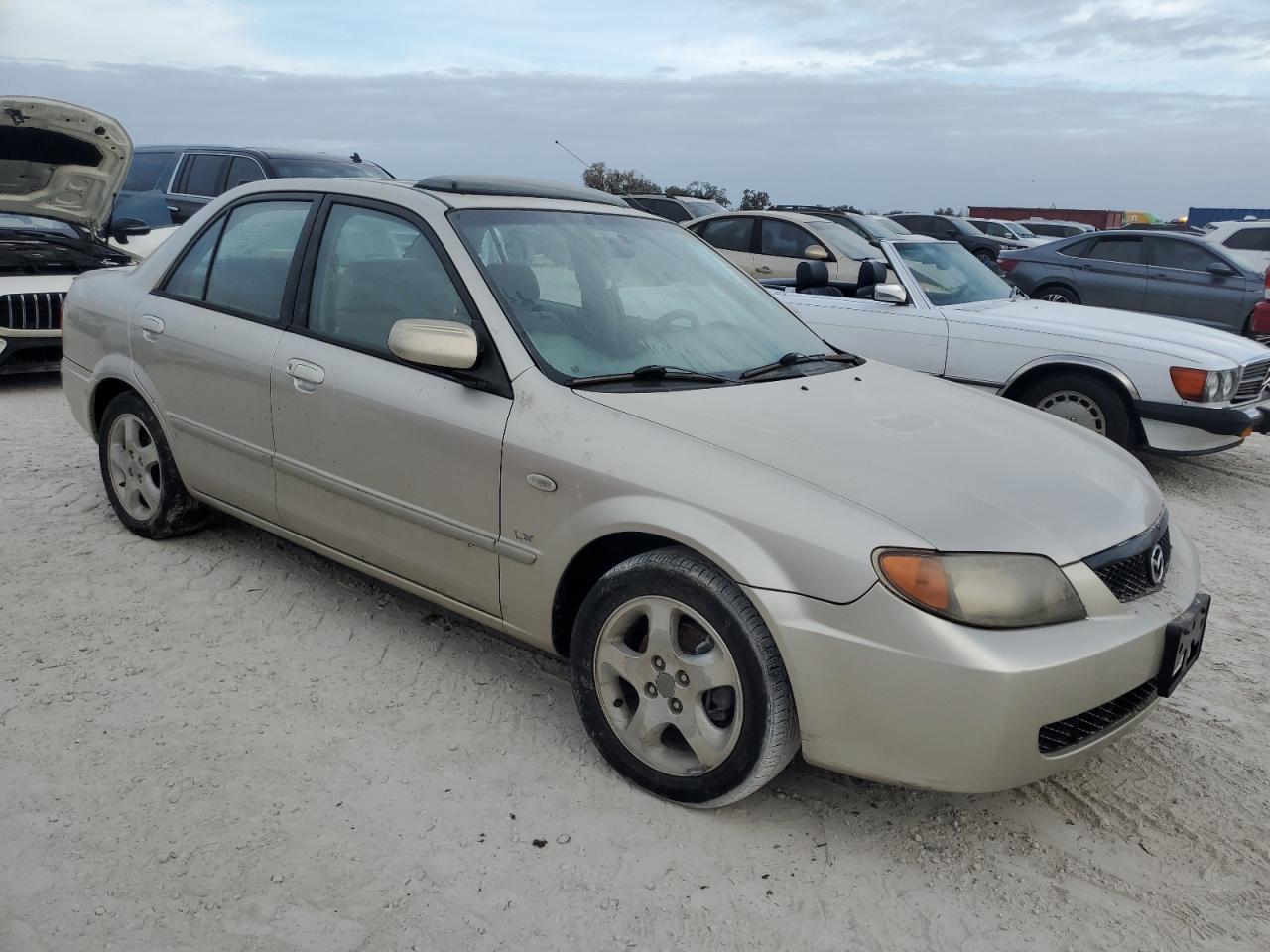 2002 Mazda Protege - Image 4