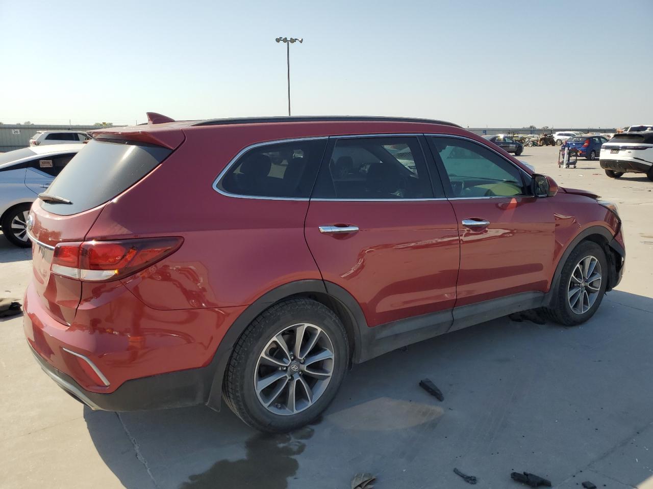 2018 Hyundai Santa Fe - Image 3