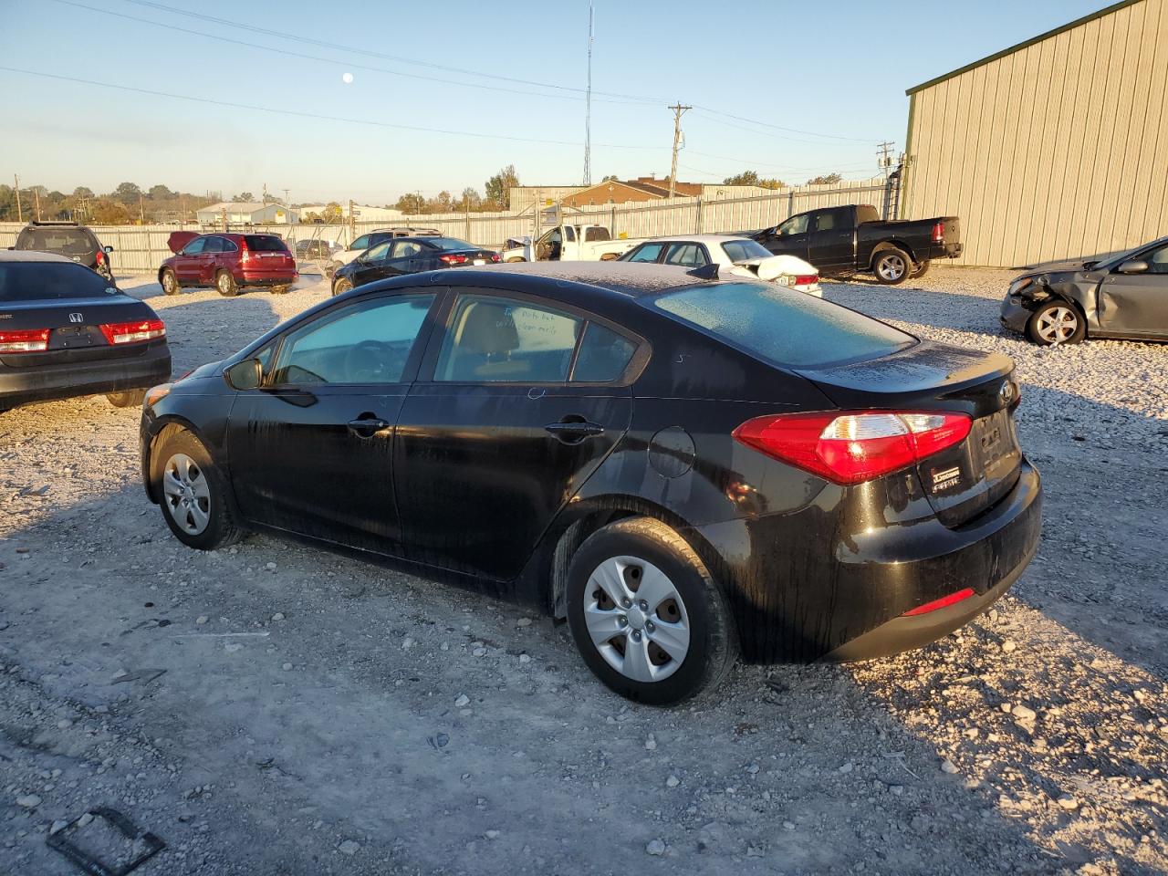 VIN KNAFK4A67G5615122 2016 KIA FORTE no.2