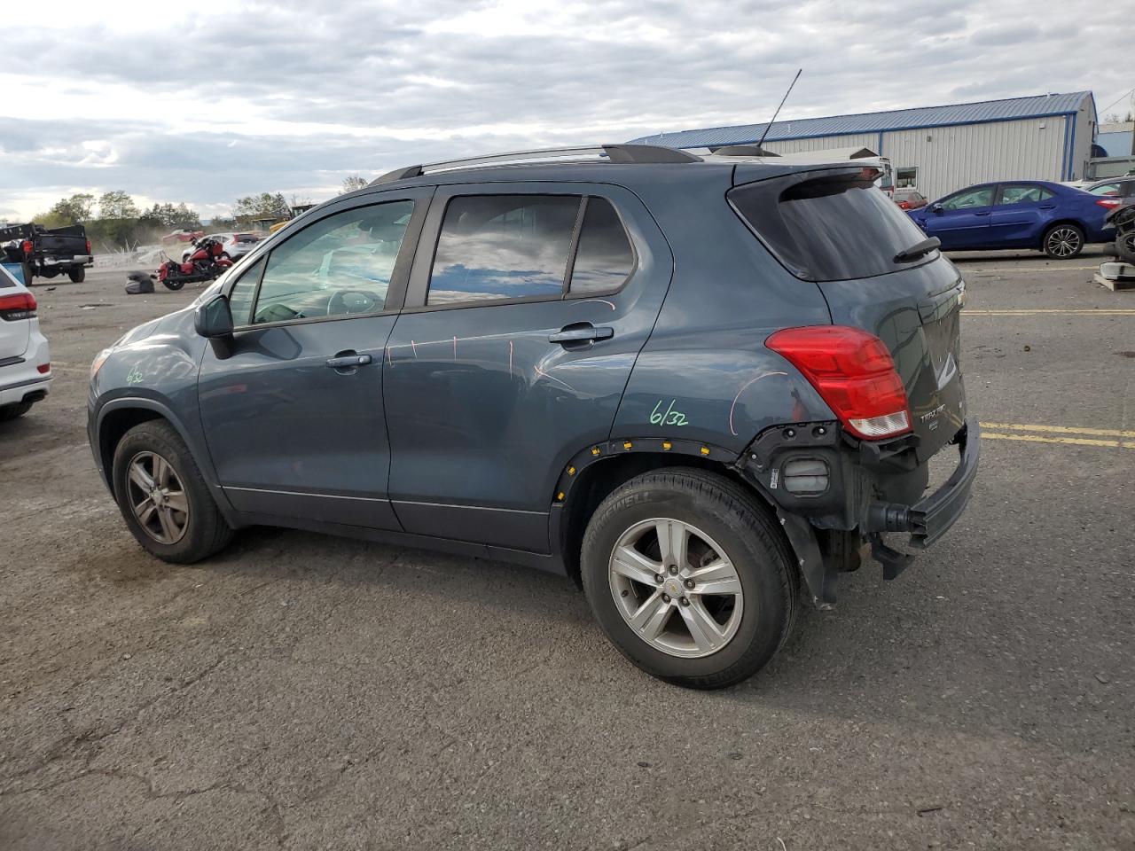 KL7CJPSB9MB323665 2021 Chevrolet Trax 1Lt