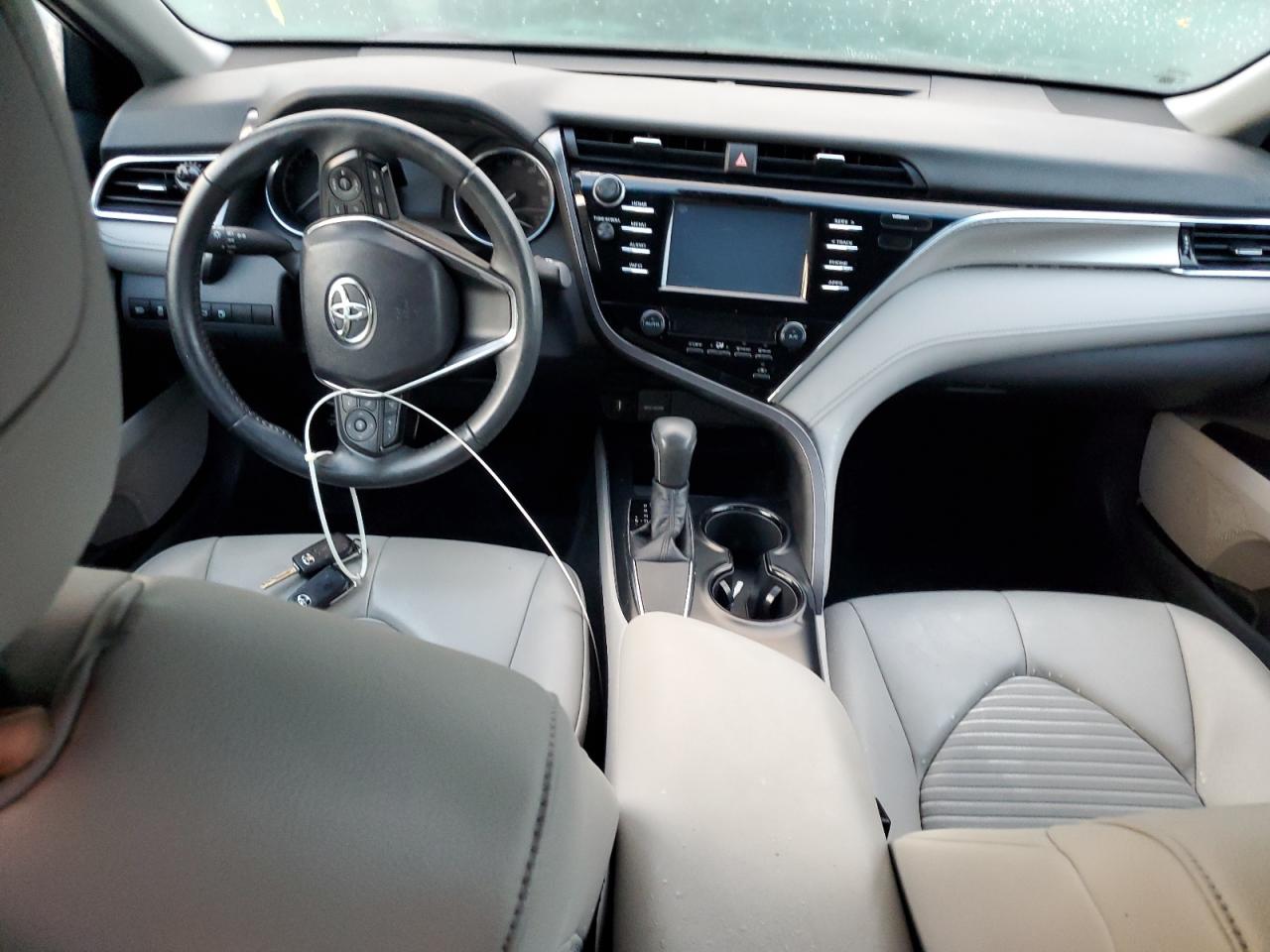 2018 Toyota Camry - Image 8