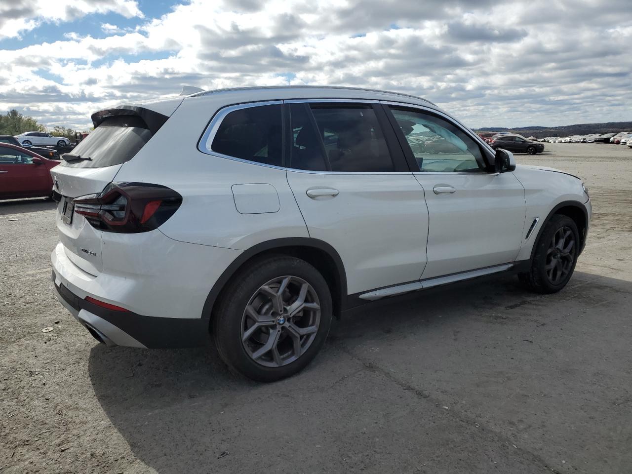 VIN WBX57DP0XNN160141 2022 BMW X3 no.3