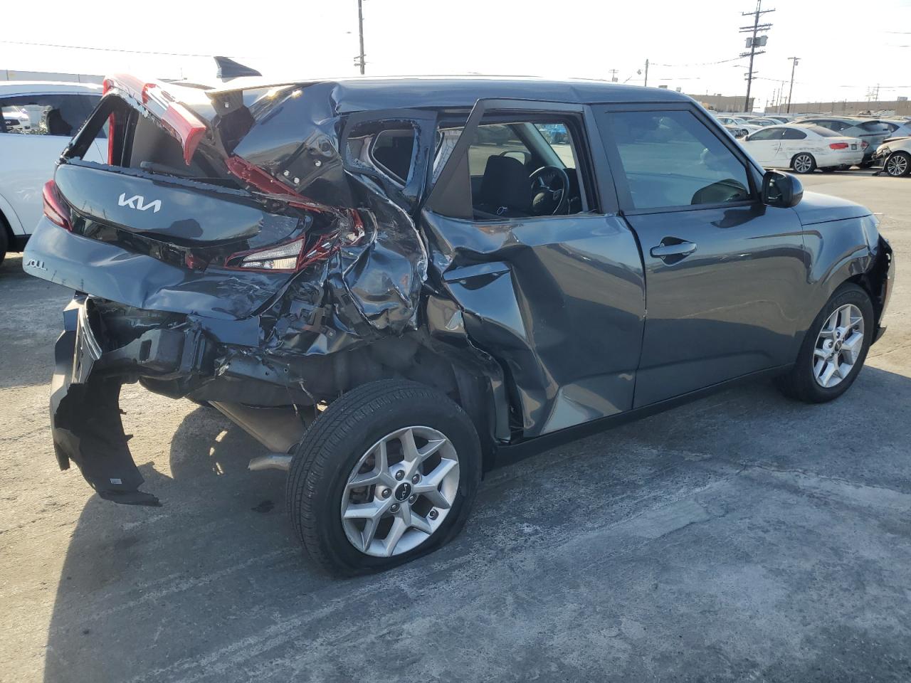 2022 Kia Soul - Image 3