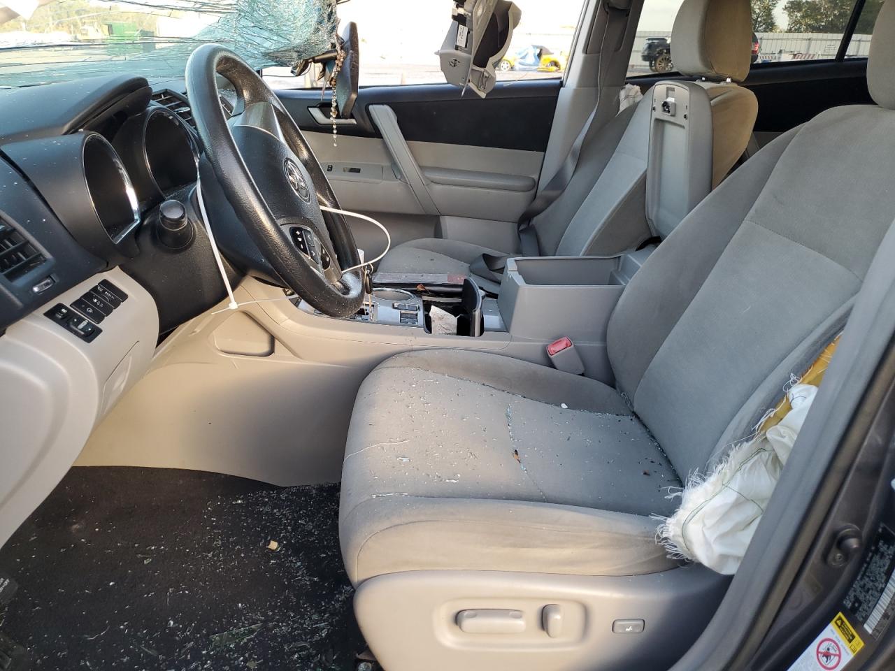 2013 Toyota Highlander - Image 7