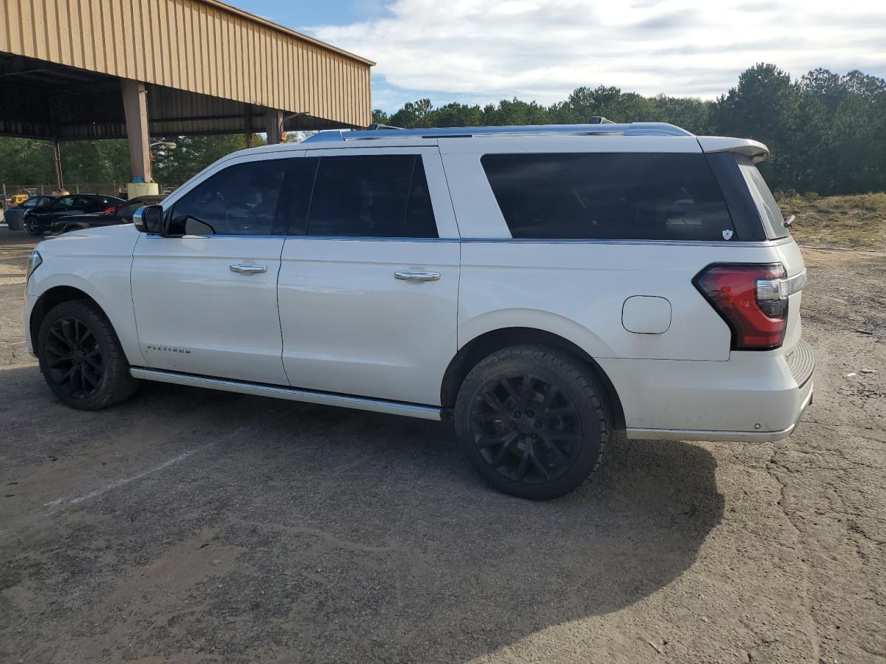 2018 Ford Expedition - Image 2