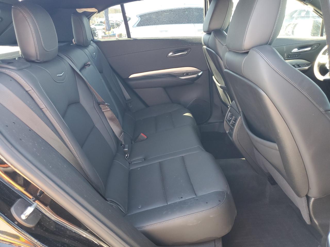 2022 Cadillac XT4 - Image 11