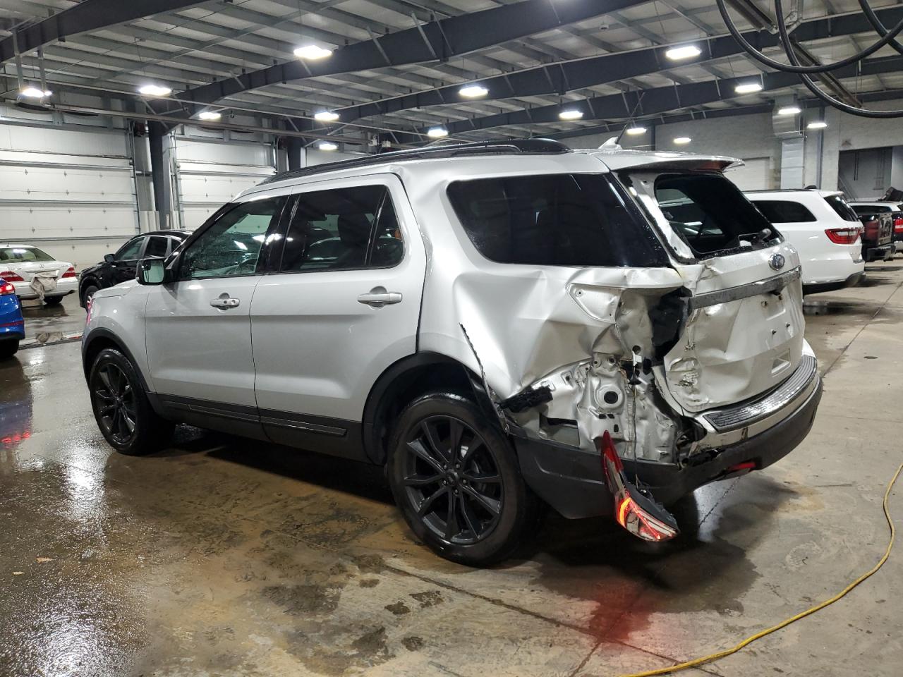 VIN 1FM5K8D84JGA22926 2018 FORD EXPLORER no.2