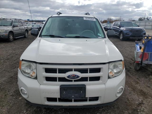  FORD ESCAPE 2012 Белы