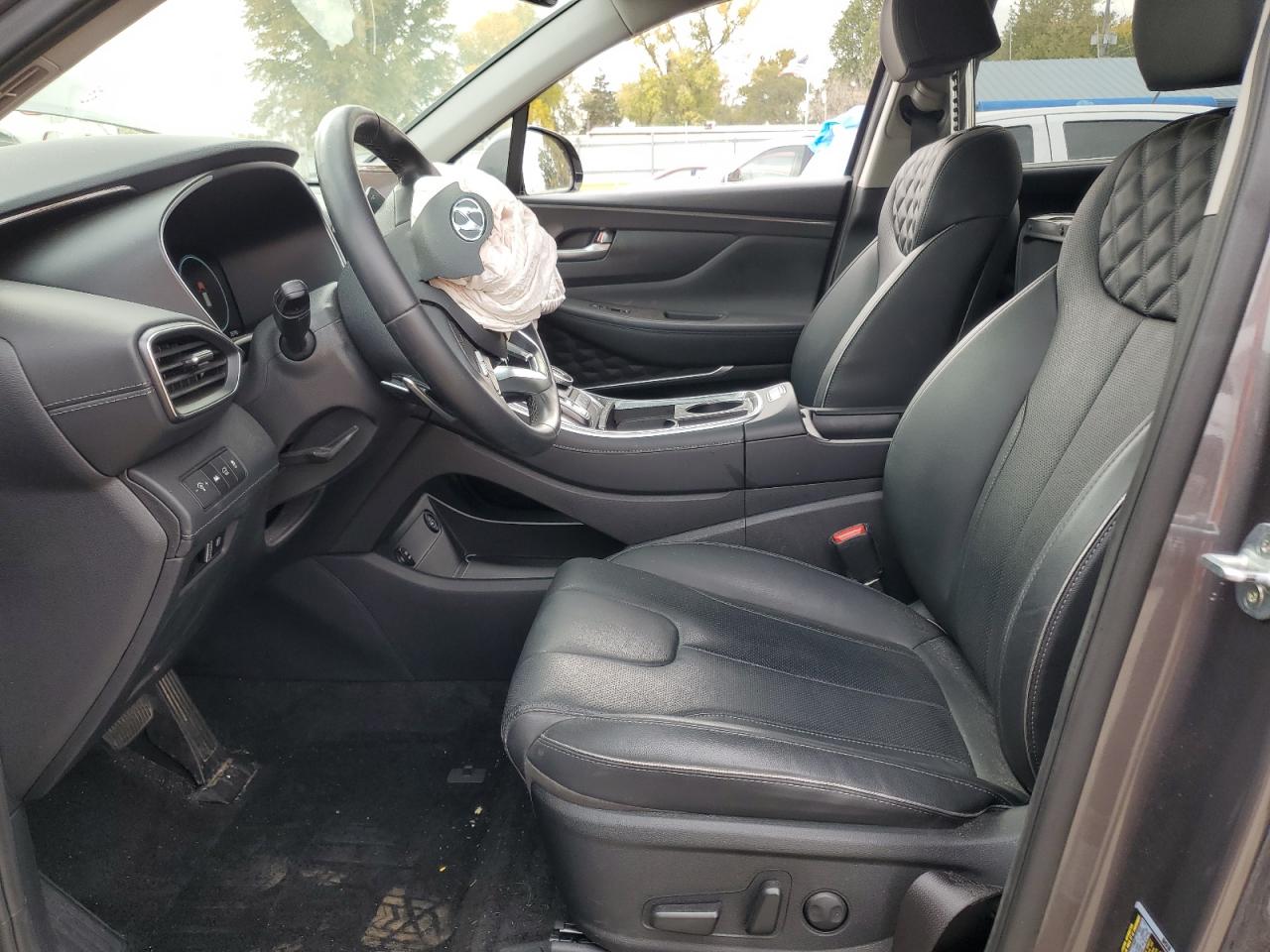 2022 Hyundai Santa Fe - Image 7