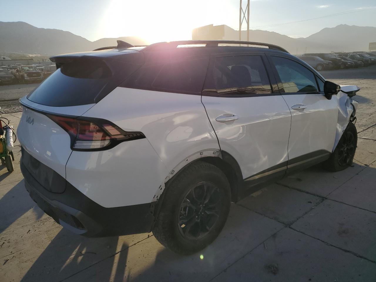 2024 Kia Sportage - Image 3