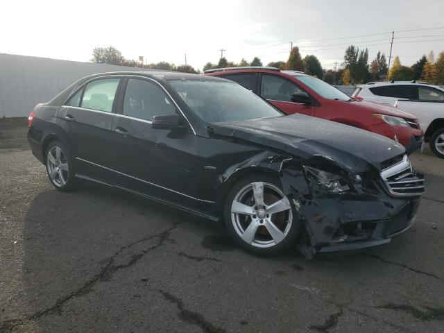  MERCEDES-BENZ E-CLASS 2012 Чорний