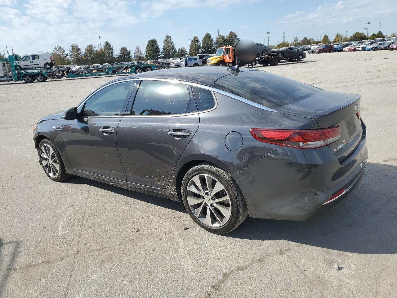 2018 Kia Optima - Image 2