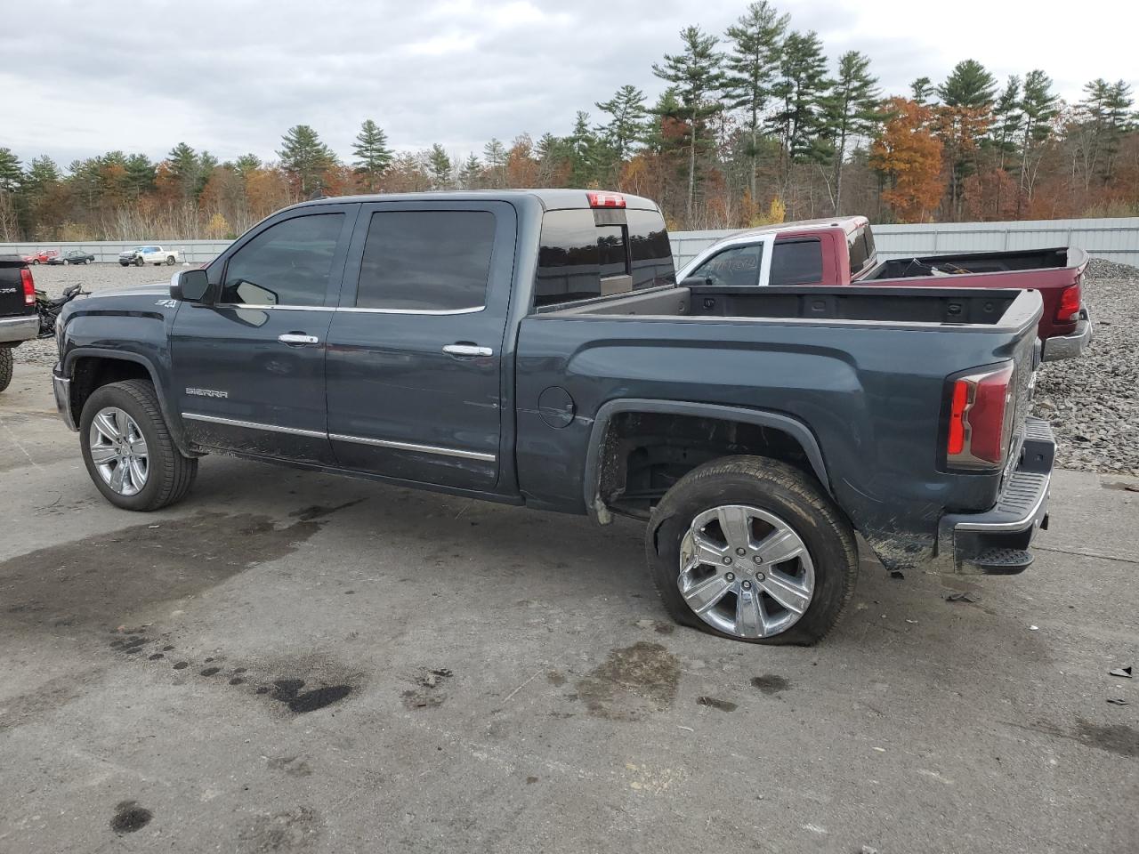 2017 GMC Sierra - Image 2