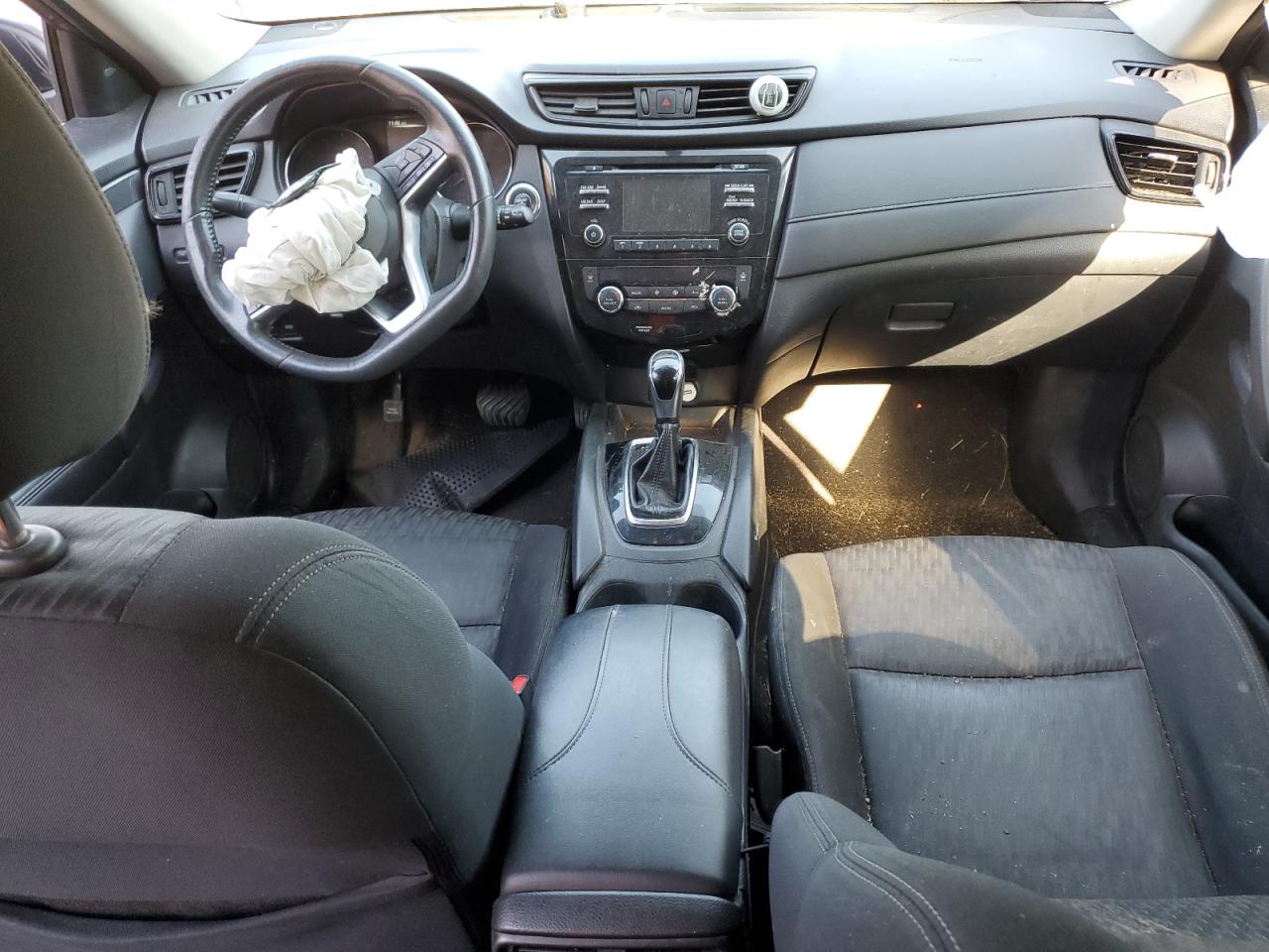 2017 Nissan Rogue - Image 8