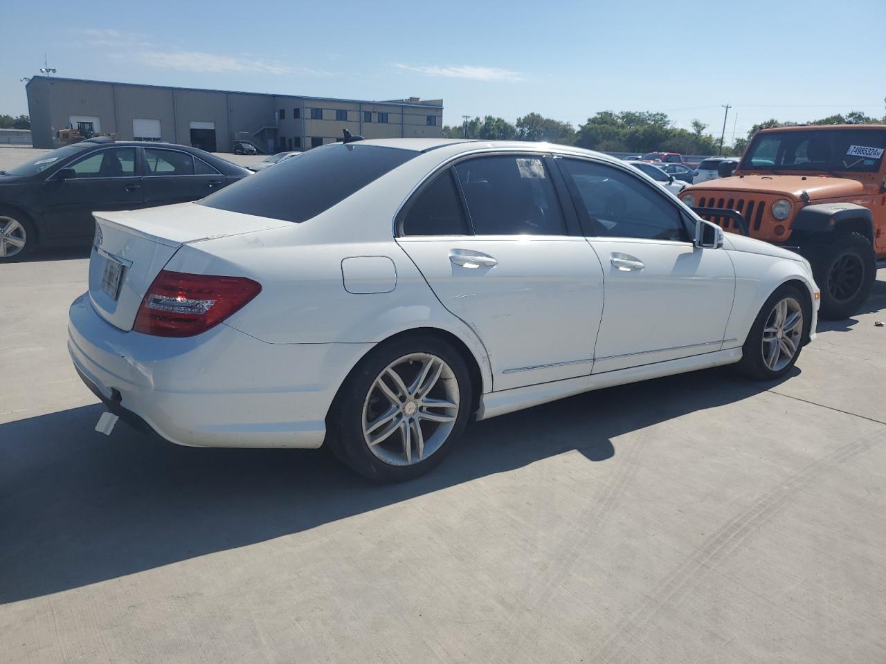 VIN WDDGF4HB2DA830480 2013 MERCEDES-BENZ C-CLASS no.3