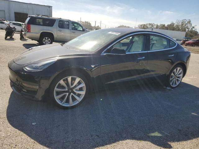  TESLA MODEL 3 2018 Чорний