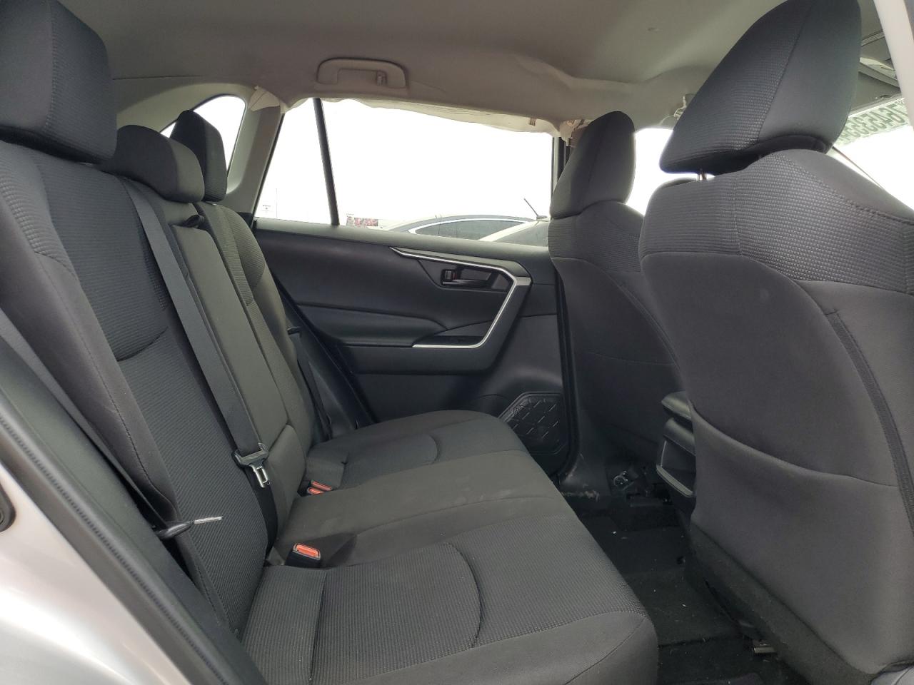 2021 Toyota Rav4 Le VIN: 2T3H1RFV1MW135979 Lot: 76453554