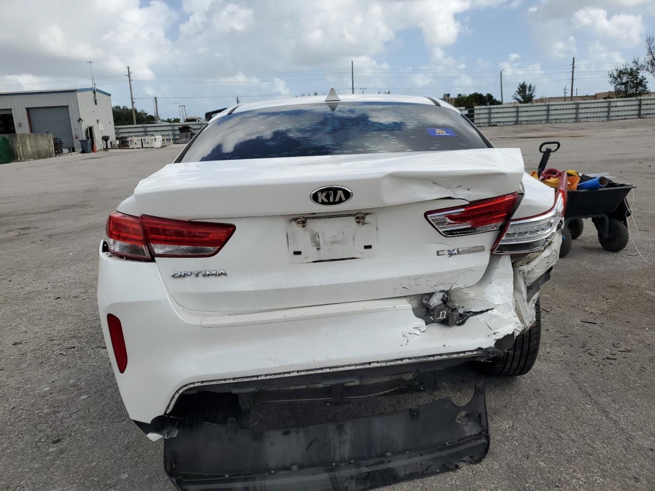 2017 Kia Optima Hybrid VIN: KNAGU4LE6H5010612 Lot: 78814434