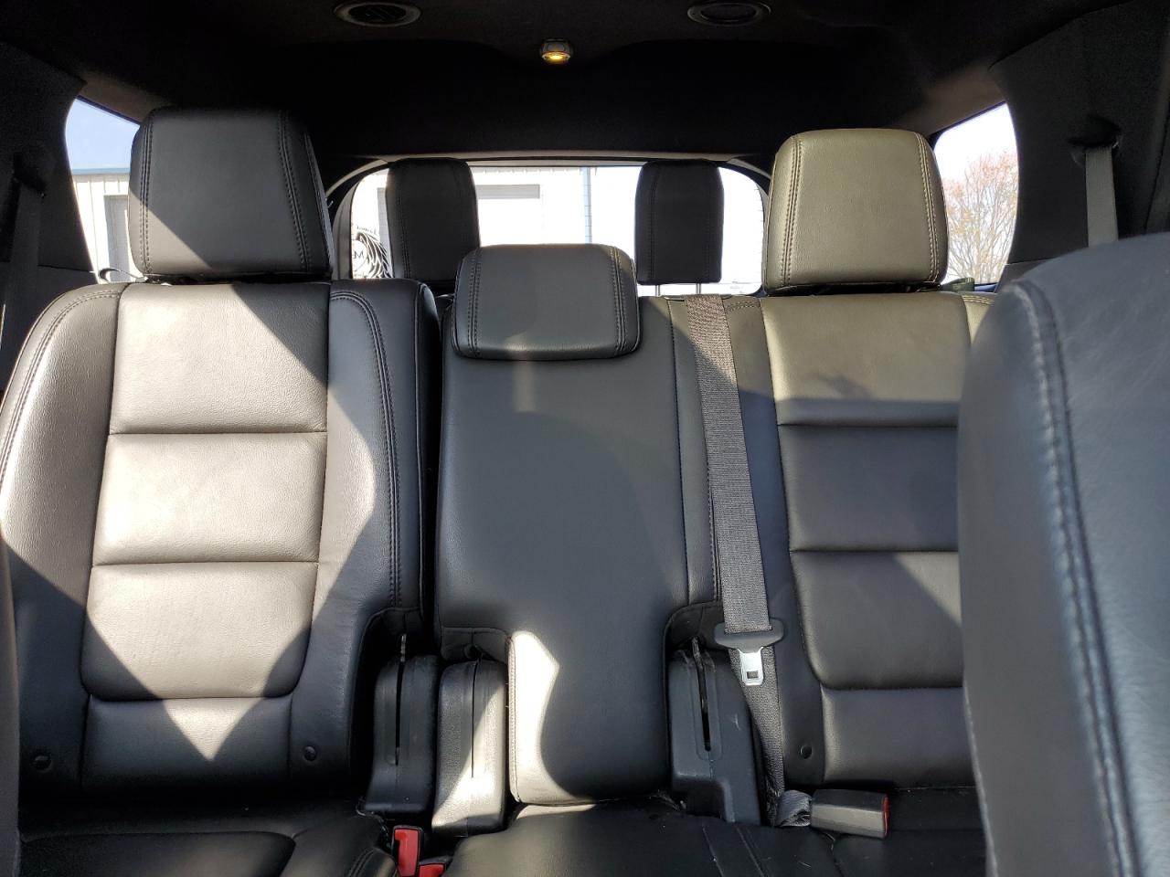 2015 Ford Explorer - Image 10