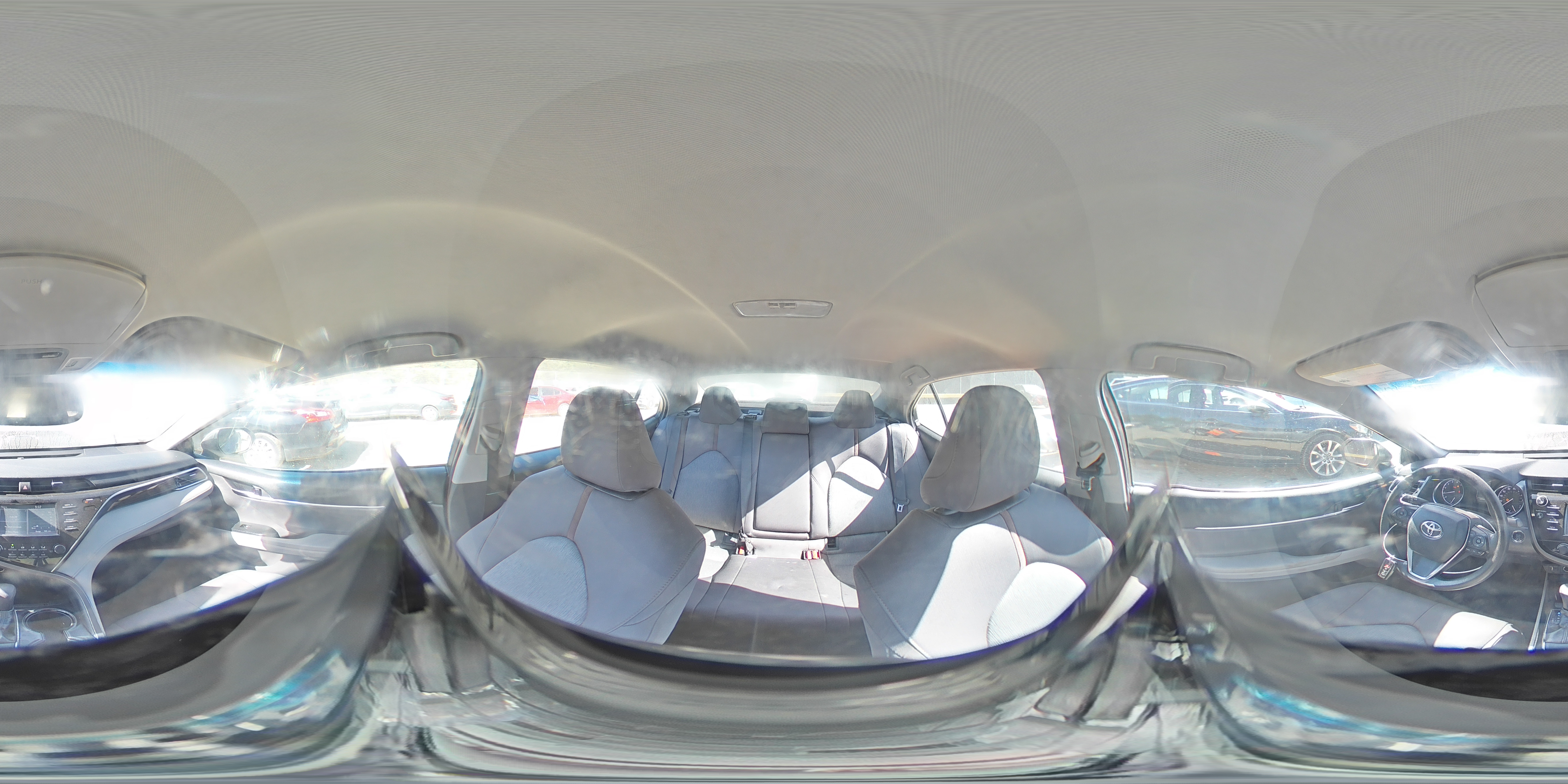 2018 Toyota Camry - Image 13