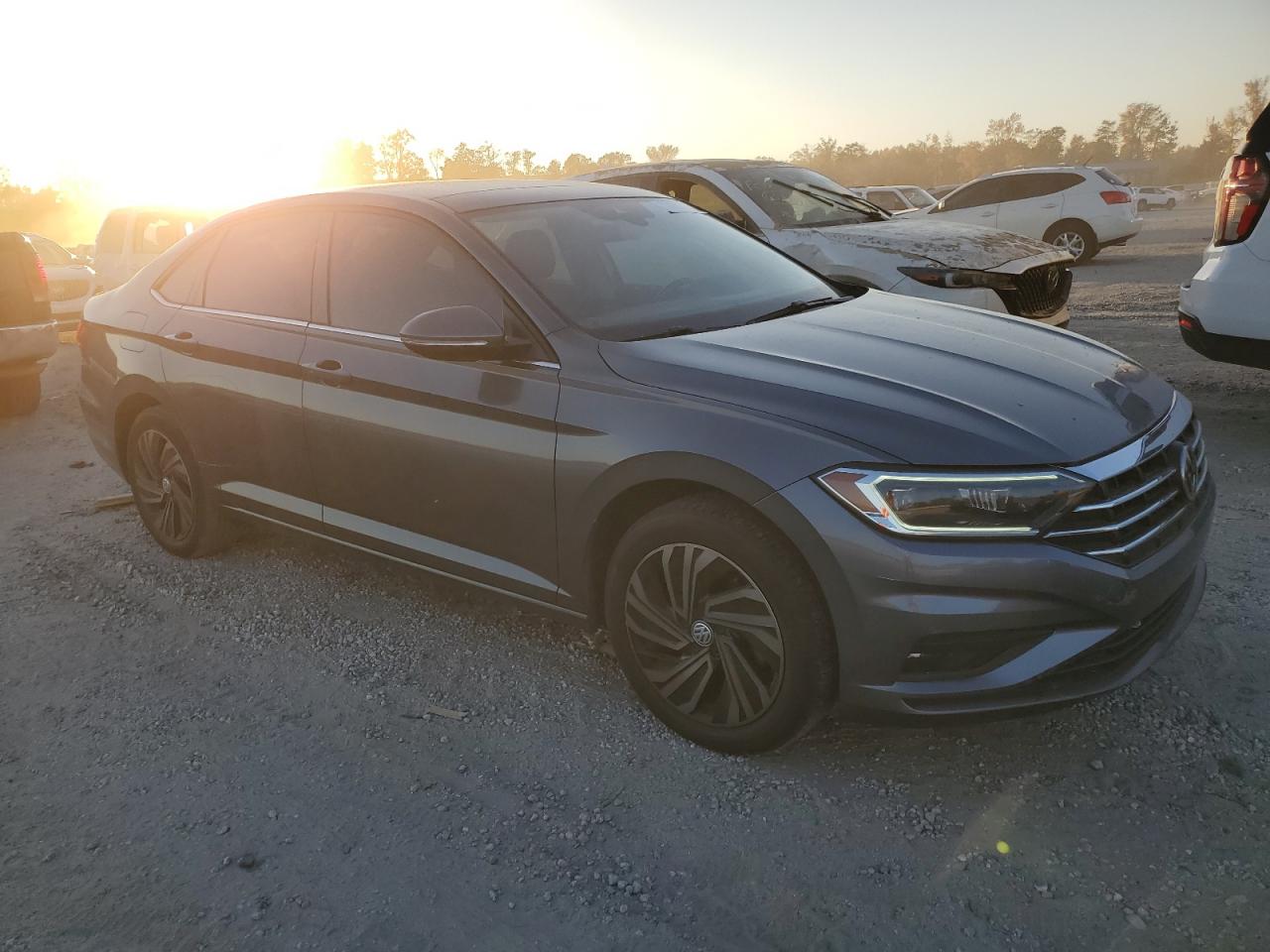2019 Volkswagen Jetta - Image 4