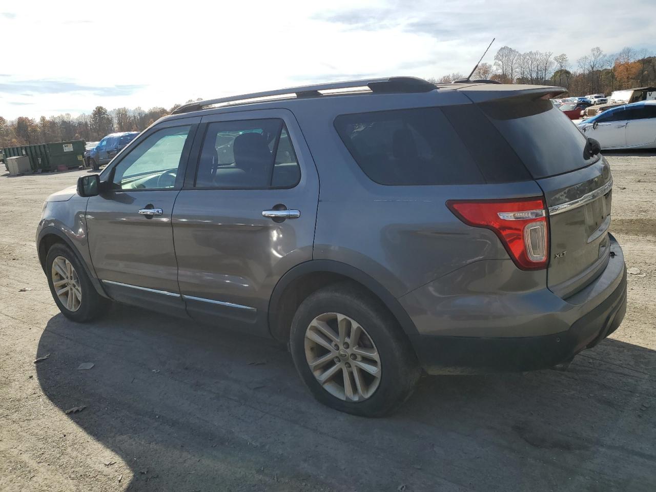 2011 Ford Explorer - Image 2