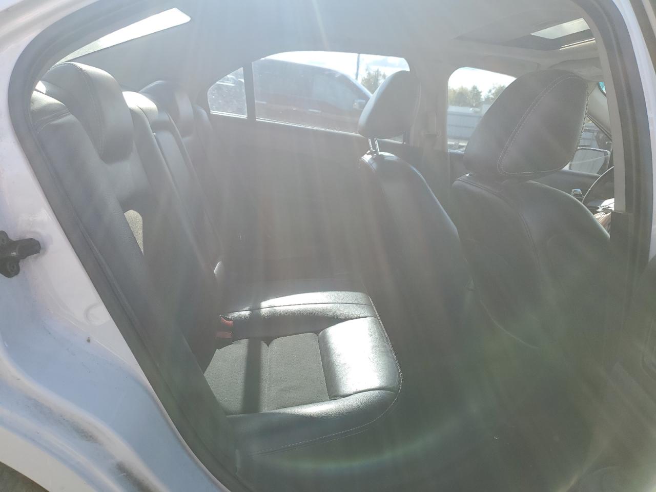 2009 Ford Fusion - Image 11