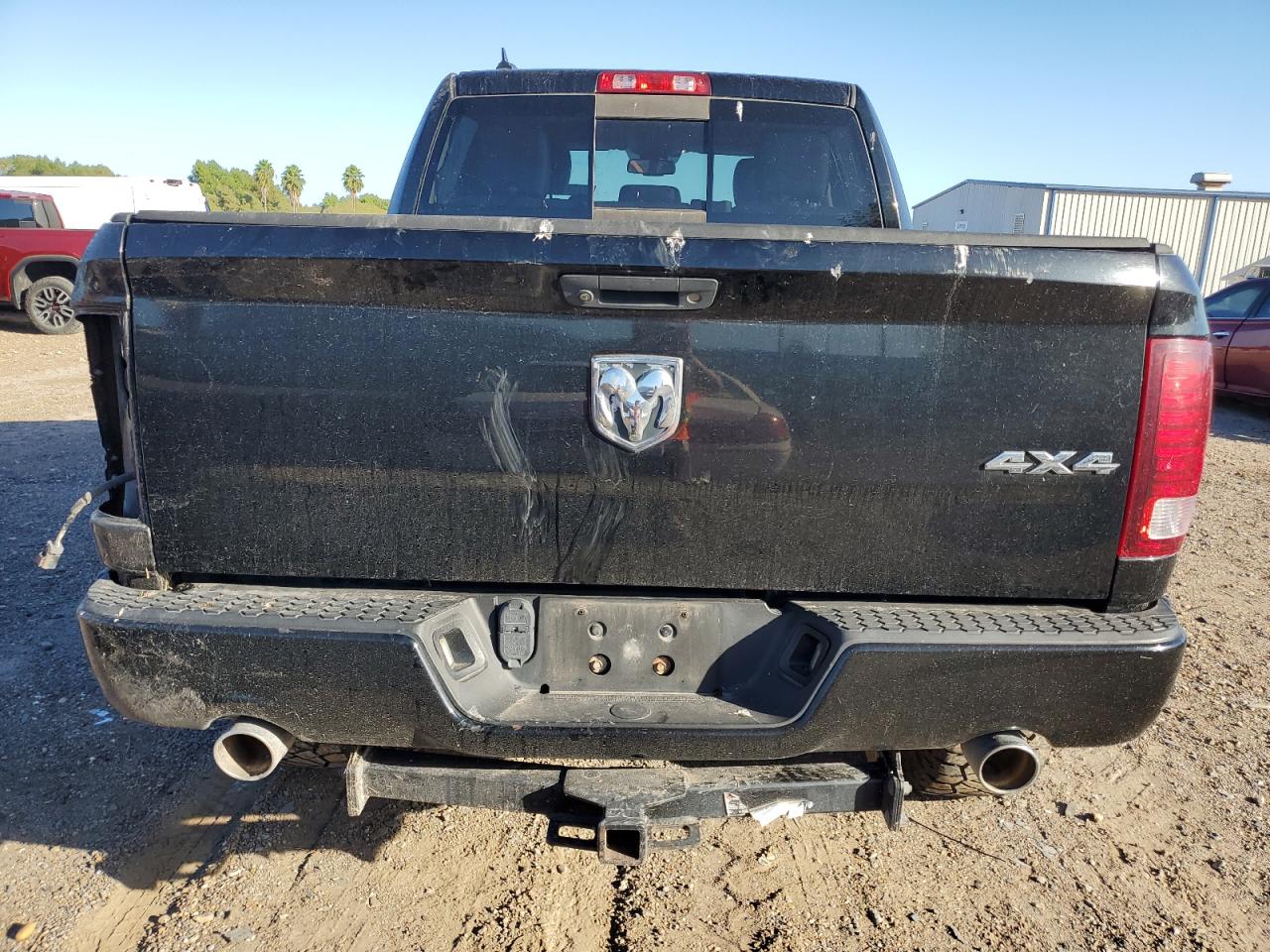 1C6RR7MT3FS519834 2015 Ram 1500 Sport