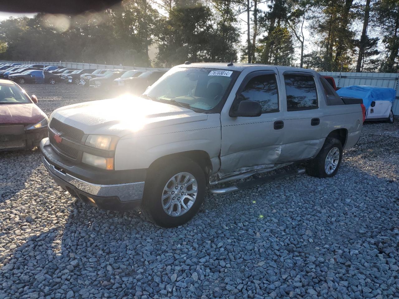 2004 Chevrolet Avalanche C1500 за продажба в Byron, GA - Side