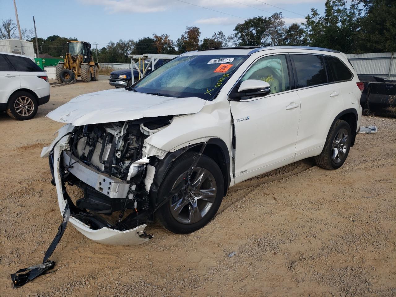 2019 Toyota Highlander - Image 1