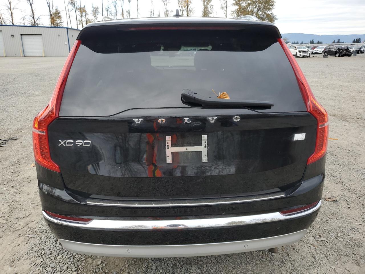 YV4H60CLXN1853799 2022 Volvo Xc90 T8 Recharge Inscription