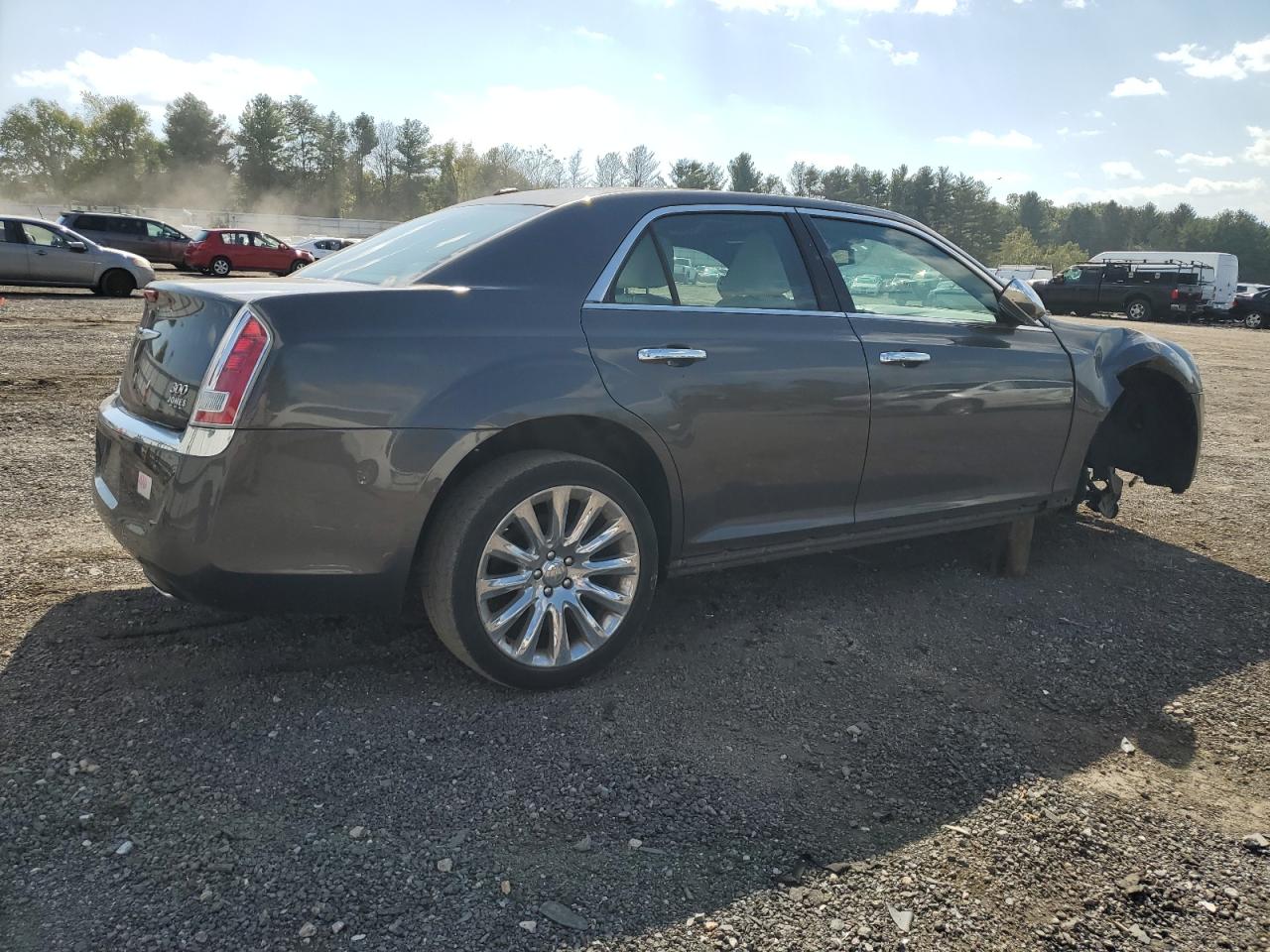2014 Chrysler 300 - Image 3