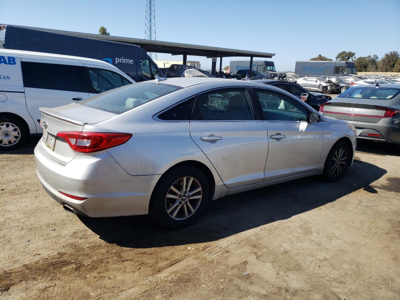 2015 Hyundai Sonata - Image 3