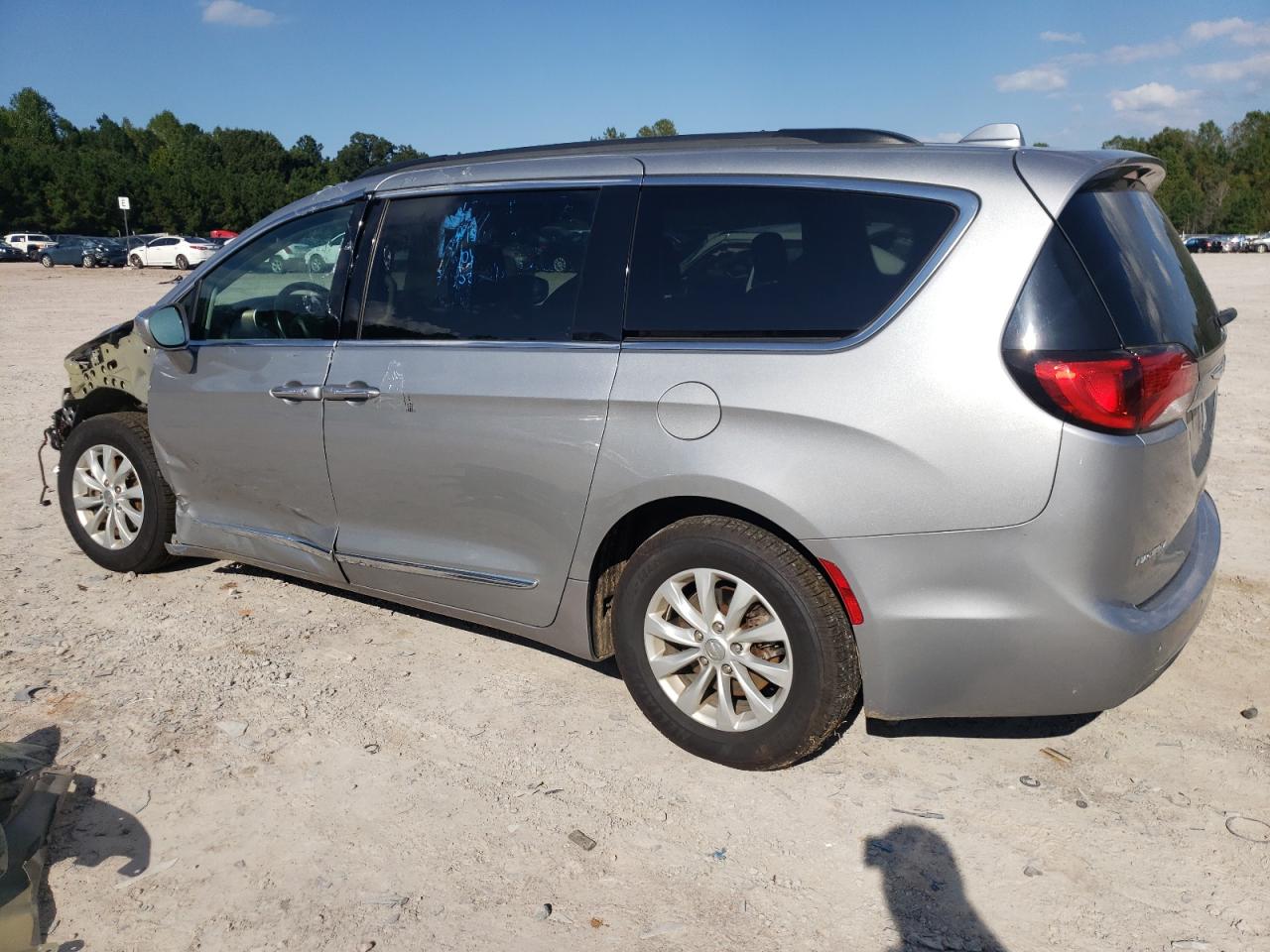 2C4RC1BG1HR785709 2017 Chrysler Pacifica Touring L